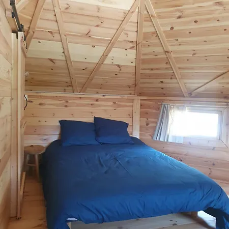 Kota Au Mont Des Autruches Camping Sainte-Sigolene