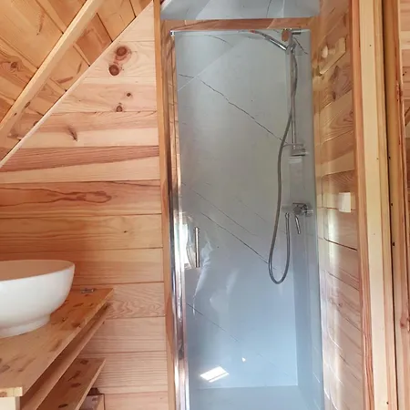 Kota Au Mont Des Autruches Camping